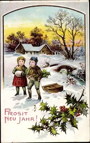 Ak Glückwunsch Neujahr, Kinder mit Schlitten, Stechpalmenzweige, Winterlandschaft