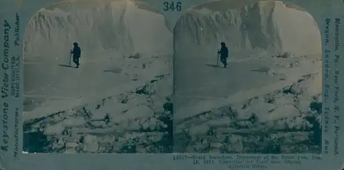 Stereo Ak Roald Amundsen inspecting Ice Field, Antarctic Ocean, South Pole