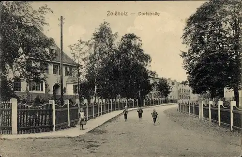 Ak Zeißholz Bernsdorf in der Oberlausitz, Dorfstraße