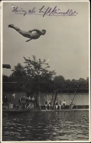 Foto Ak Leichlingen im Rheinland, Germaniabad, Heinz als Luftkünstler, Kunstspringer