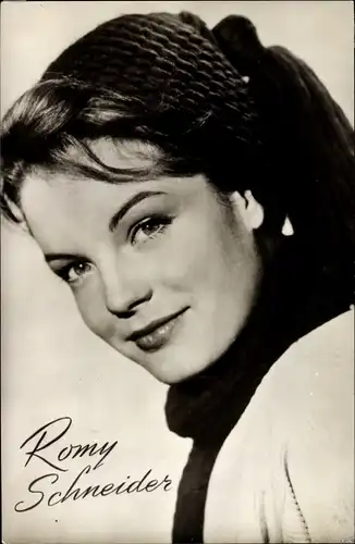 Ak Schauspielerin Romy Schneider, Portrait