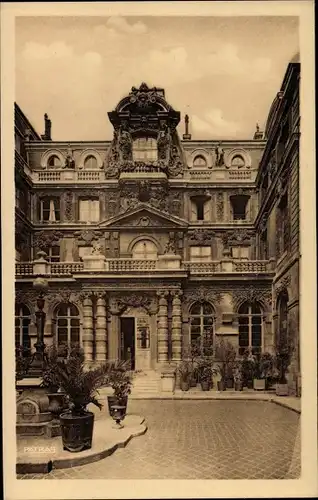 Ak Paris VII, Ecole Massillon, la cour d'honneur
