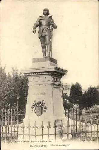 Ak Charleville Mézières Ardennes, Statue de Bayard