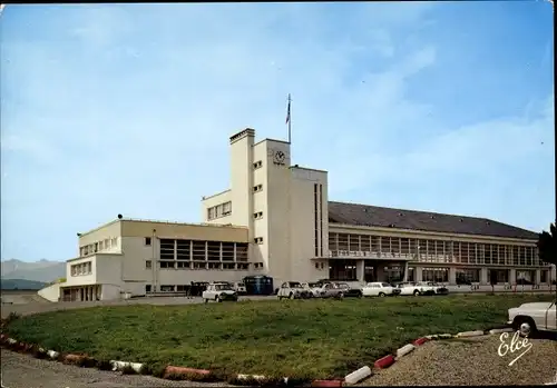 Ak Tarbes Hautes Pyrénées, Fassade Flughafen Tarbes-Ossun-Lourdes