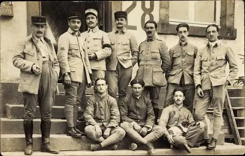 Foto Ak Französische Soldaten, 1.WK, Dritte Republik, Gruppenbild