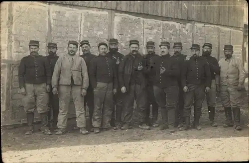 Foto Ak Französische Soldaten, 1.WK, Dritte Republik, Gruppenbild