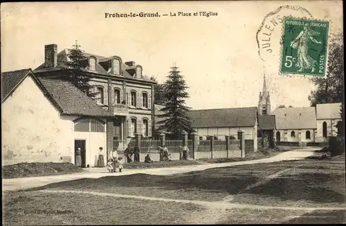 Ak Frohen-sur-Authie Somme, la Place et l'Église
