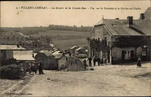 Ak Villers Cernay Ardennes, La Montee de la Grande Rue, Parisotte et Poirier du Diable