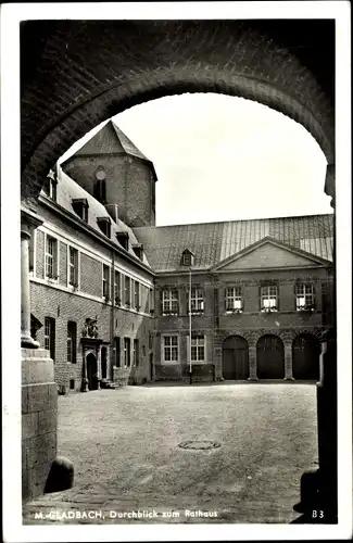 Ak Mönchengladbach am Niederrhein, Durchblick zum Rathaus