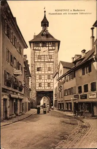 Ak Konstanz am Bodensee, Husenhaus mit Innerem Schnetztor
