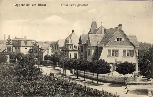 Ak Oppenheim am Oberrhein, Blick in die Ernst Ludwig Straße, Wohnhäuser