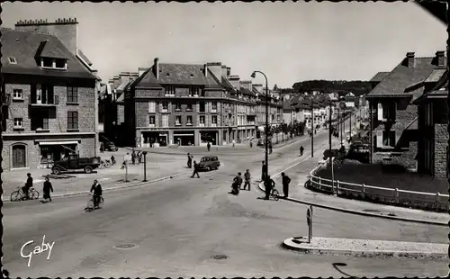 Ak Condé sur Noireau Calvados, Carrefour de la Victoire, Avenue de Verdun