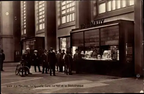 Ak Le Havre Seine Maritime, La Nouvelle Gare, Le Hall et la Bibliotheque