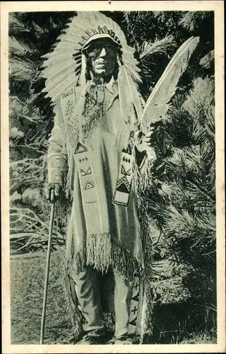 Ak USA, Le Chef Dakota en grande tenue, Indianerhäuptling