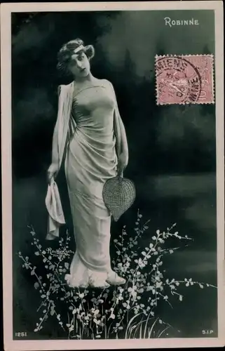 Ak Portrait einer Frau, Fächer, Robinne, Blumen