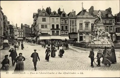 Ak Abbeville Somme, Place de l'Amiral Courbet et Rue Alfred Cendre