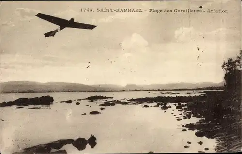 Ak Saint Raphaël Var, Plage des Corailleurs, Aviation, Flugzeug
