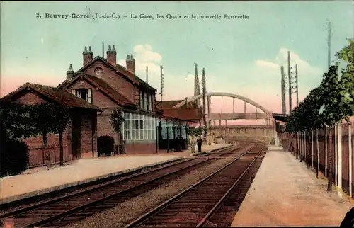 Ak Gorre Beuvry Pas de Calais, La Gare, les Quais et la nouvelle Passerelle, Bahnhof, Gleisseite