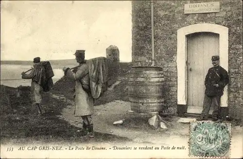 Ak Boulogne sur Mer Pas de Calais, Cap Gris Nez, Le Poste de Douane, Douaniers