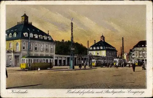 Ak Karlsruhe in Baden, Bahnhof, Bahnhofsplatz, Stadtgarten, Eingang, Straßenbahn