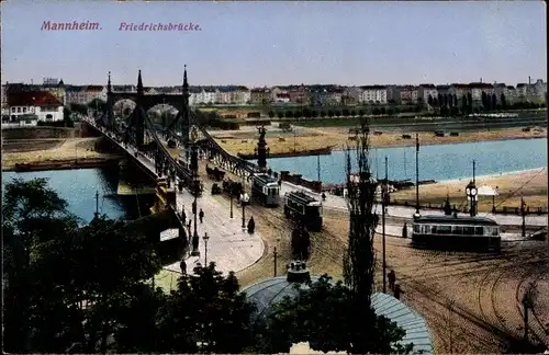 Ak Mannheim in Baden Württemberg, Blick auf die Friedrichsbrücke, Straßenbahnen