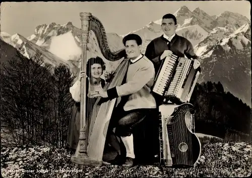 Ak Tiroler Jodler Trio Höpperger, Musiker in Trachten, Harfe, Akkordeon, Zither