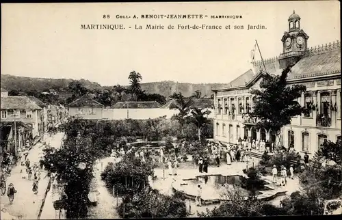 Ak Fort de France Martinique, La Mairie et son Jardin