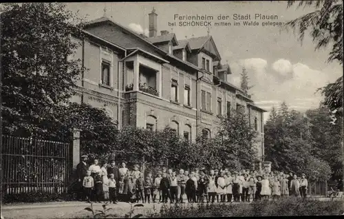 Ak Schöneck im Vogtland, Ferienheim der Stadt Plauen, Kindergruppe