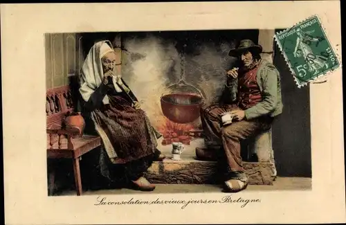 Ak Rauchende Frau und Mann in bretonischen Trachten