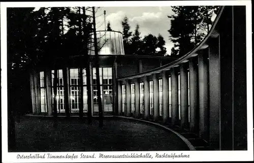 Ak Ostseebad Timmendorfer Strand, Meerwasser-Trinkkurhalle, bei Nacht