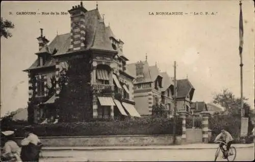 Ak Cabourg Calvados, Rue de la Mer
