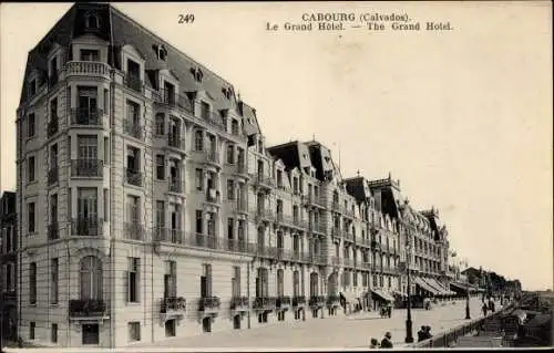 Ak Cabourg Calvados, Le Grand Hotel