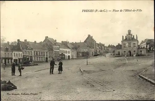 Ak Fruges Pas de Calais, Place de l'Hotel de Ville