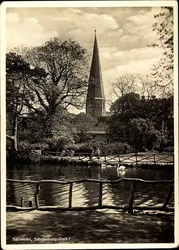 Ak Salzwedel in der Altmark, Schulenburgpark, Kirche
