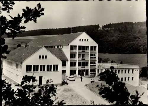 Ak Bad Berleburg in Westfalen, Naturheilklinik Odeborn, Hausansicht