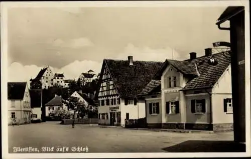 Ak Illertissen in Schwaben, Straßenpartie mit Blick auf das Schloss