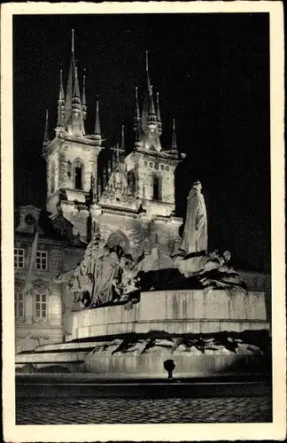 Ak Praha Prag, Hus Denkmal bei Nacht