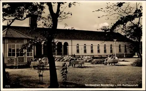 Ak Norderney in Ostfriesland, Partie am Kurhausplatz, Kurhaus