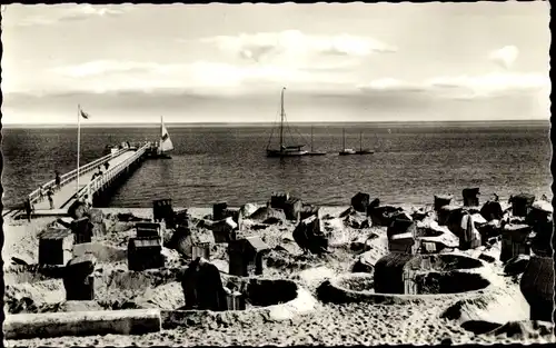 Ak Ostseebad Timmendorfer Strand, Blick zur Landungsbrücke, Strandpartie