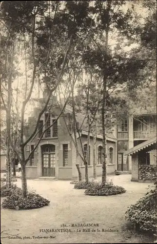 Ak Fianarantsoa Madagaskar, Le Hall de la Residence