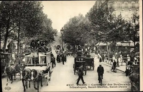 Ak Paris I., Carrefour des Boulevards Sebastopol, Saint Martin, Saint Denis