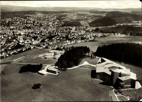 Ak Olpe im Sauerland Westfalen, Mutterhaus der Franziskanerinnen, Luftaufnahme