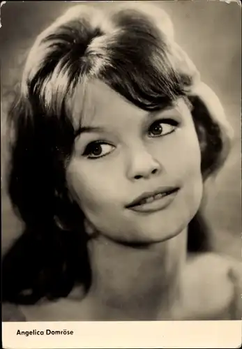Ak Schauspielerin Angelica Domröse, Portrait, DEFA, Verwirrung der Liebe