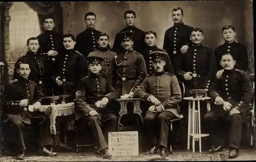 Foto Ak Deutsche Soldaten in Uniform, 2. Rekruten Korporalschaft 4. Kompagnie 1910-11, Konstanz