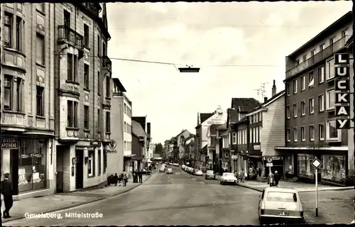 Ak Gevelsberg im Ruhrgebiet, Blick in die Mittelstraße, Autos, Wohngebiet, Geschäft Luckay