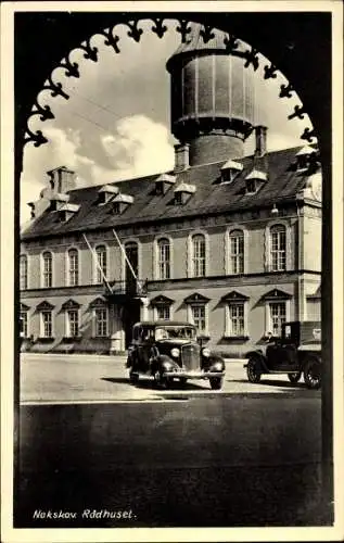 Ak Nakskov Lolland Dänemark, Radhuset, Wasserturm, Auto