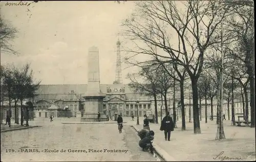 Ak Paris VII. Arrondissement Palais Bourbon, Ecole de Guerre, Place Fontenoy