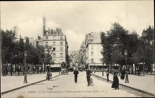 Ak Paris VII., La Rue St. Dominique à l'Esplanade des Invalides