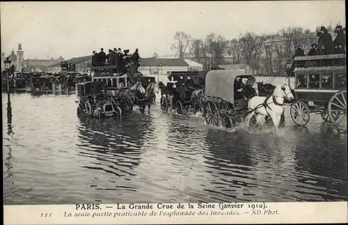 Ak Paris VII, la grande crue de la Seine, janvier 1900, Kutschen