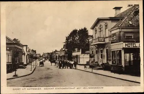 Ak Sappemeer Groningen Niederlande, Gezicht Stationsstraat, Veilingsgebouw, Hotel